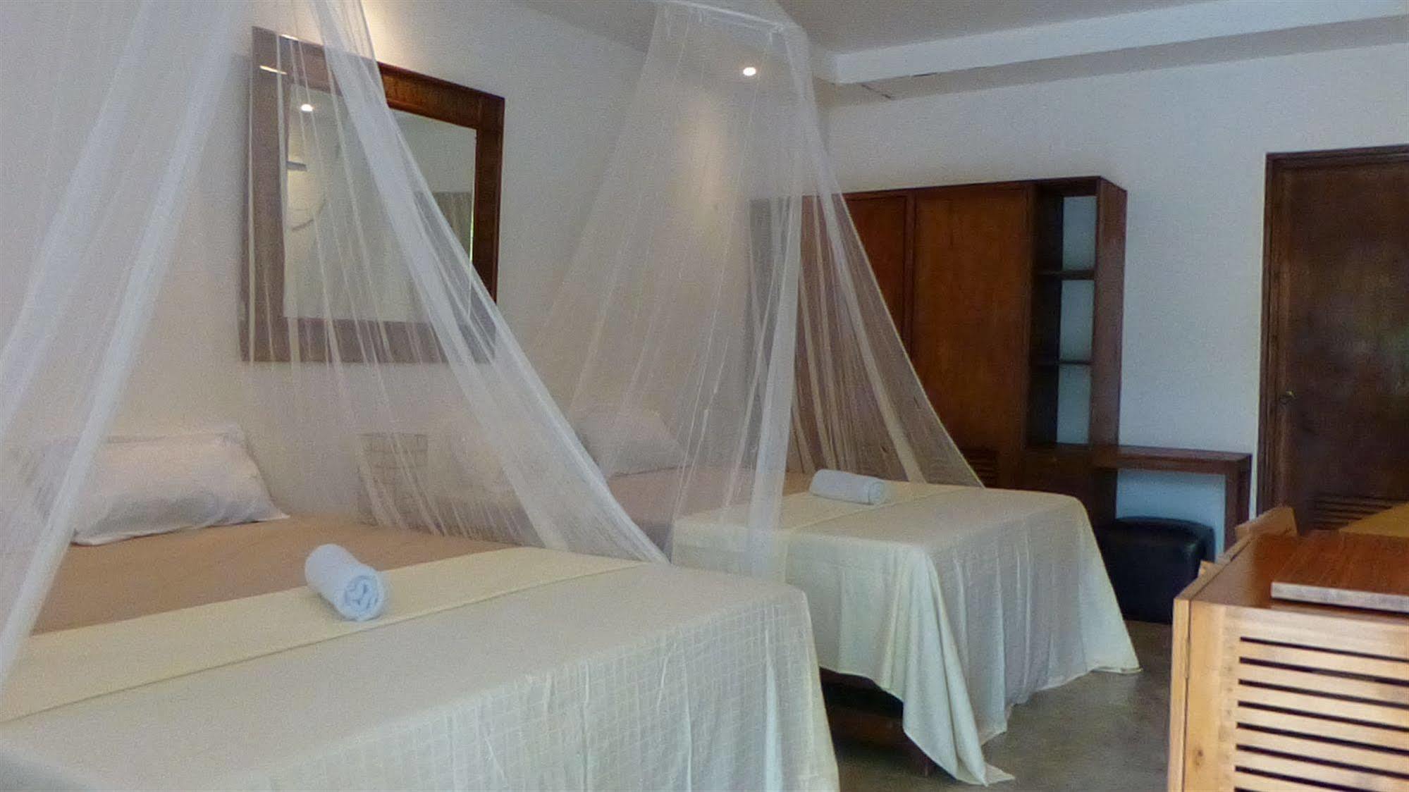 Talima Beach Villas & Dive Resort Cebu Екстериор снимка