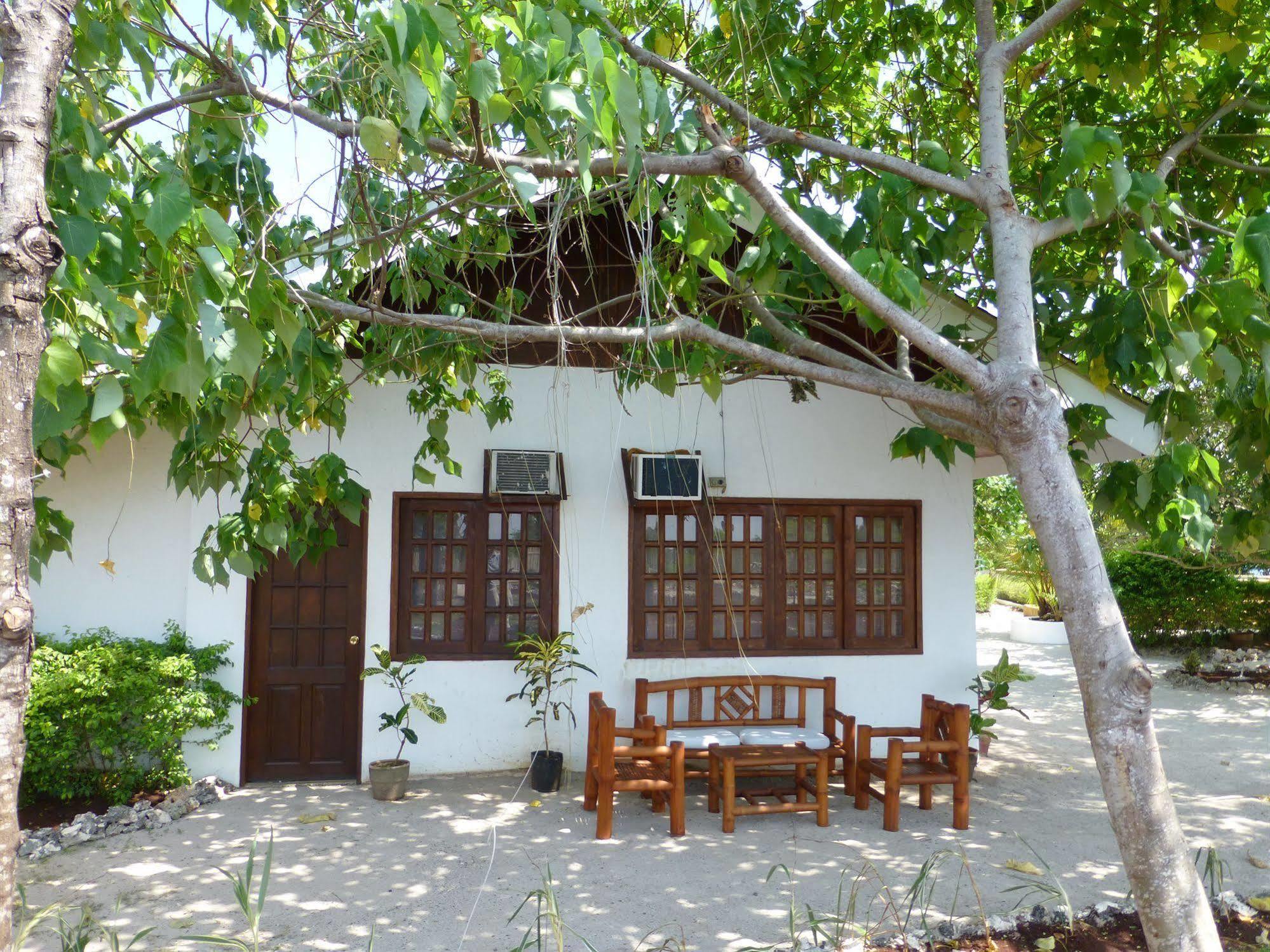 Talima Beach Villas & Dive Resort Cebu Екстериор снимка