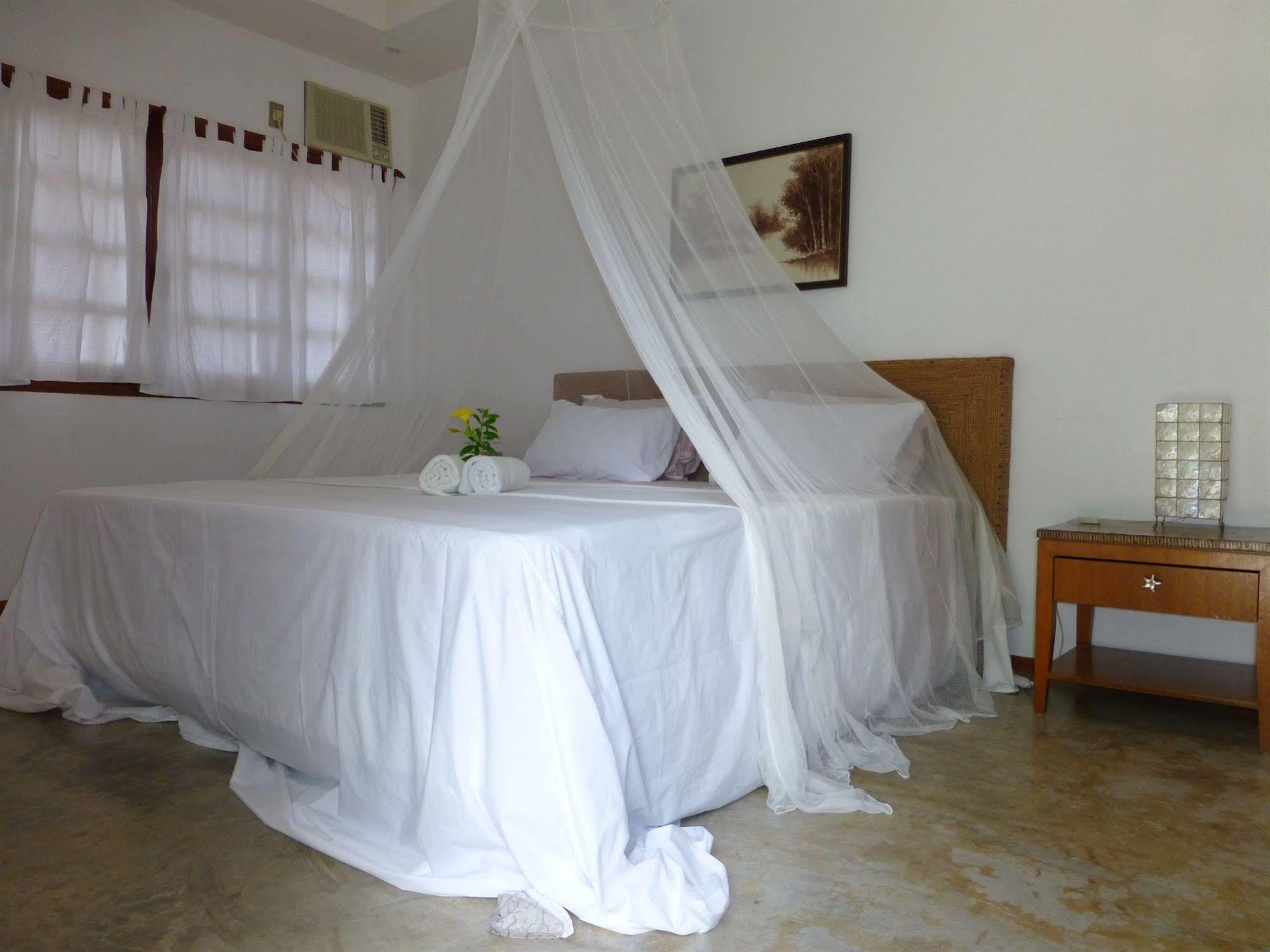Talima Beach Villas & Dive Resort Cebu Екстериор снимка